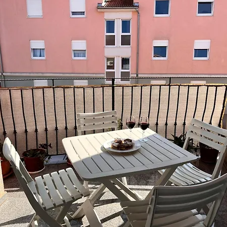 Apartment Lael Pula